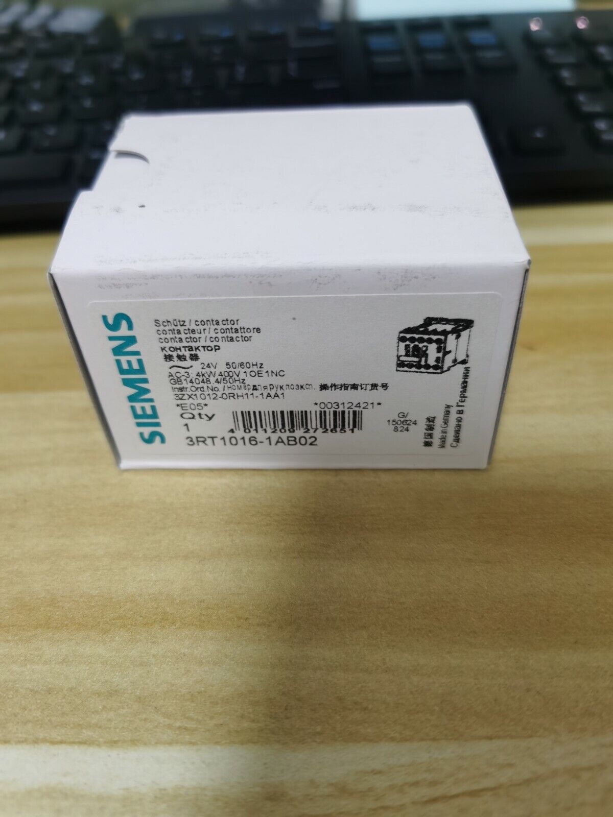 new 1PCS  Siemens 3RT1016-1AB02 3RT10161AB02 Contactor AC24V In Box   *TT