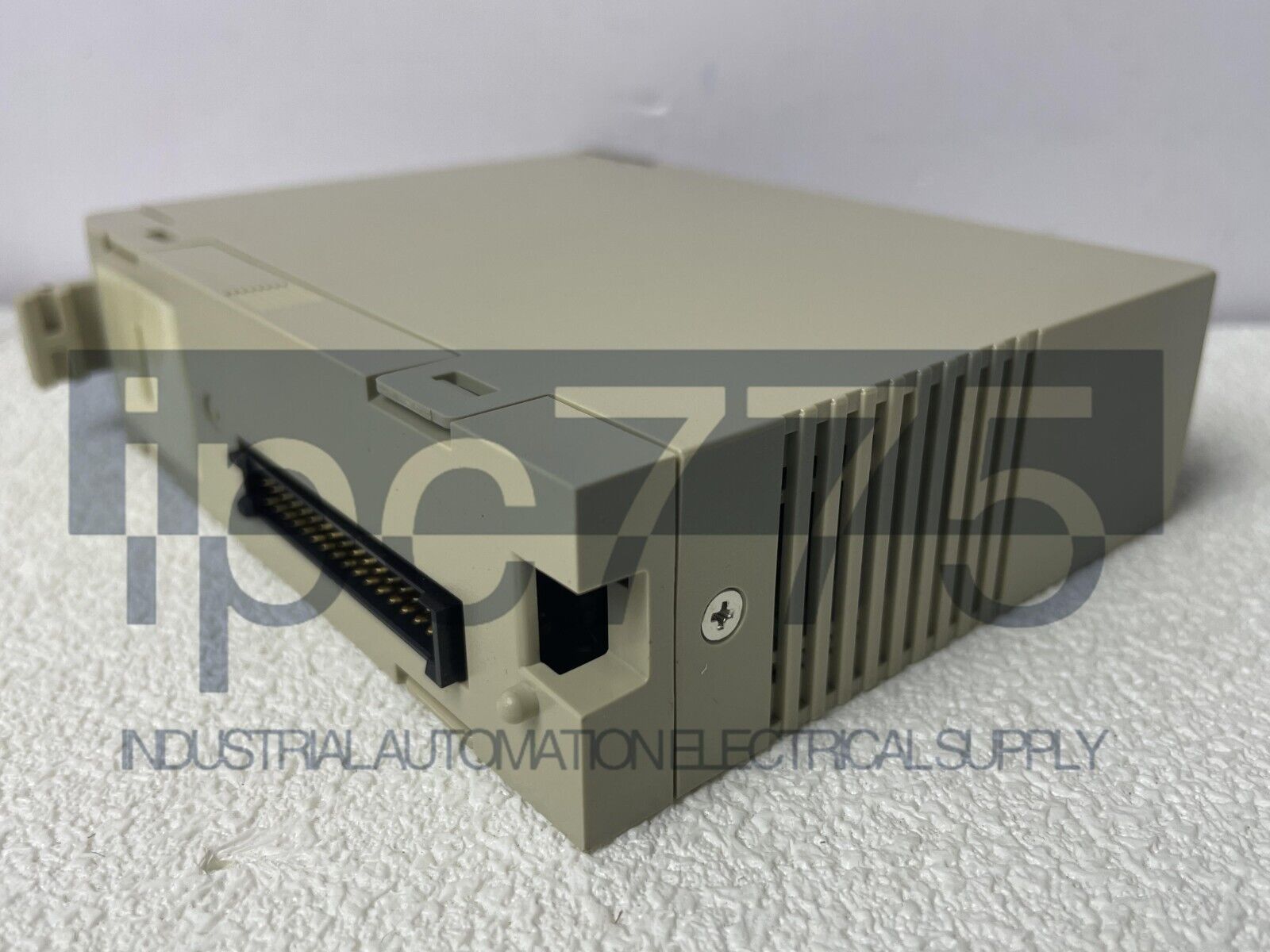 1PC Omron CJ1W-MAD42 Unit PLC Module - OMRON
