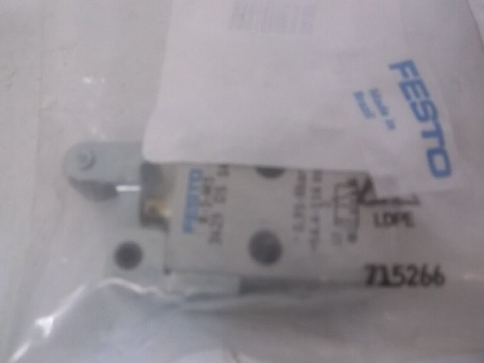 FESTO R-3-M5 3629 Roller Lever Valve FESTO