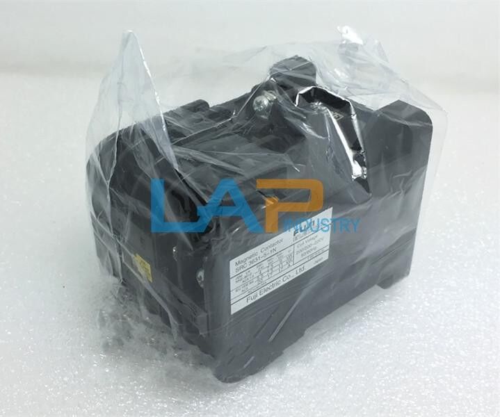 new 1PCS  For Fuji Contactor SRC3631-5-1N 220VAC