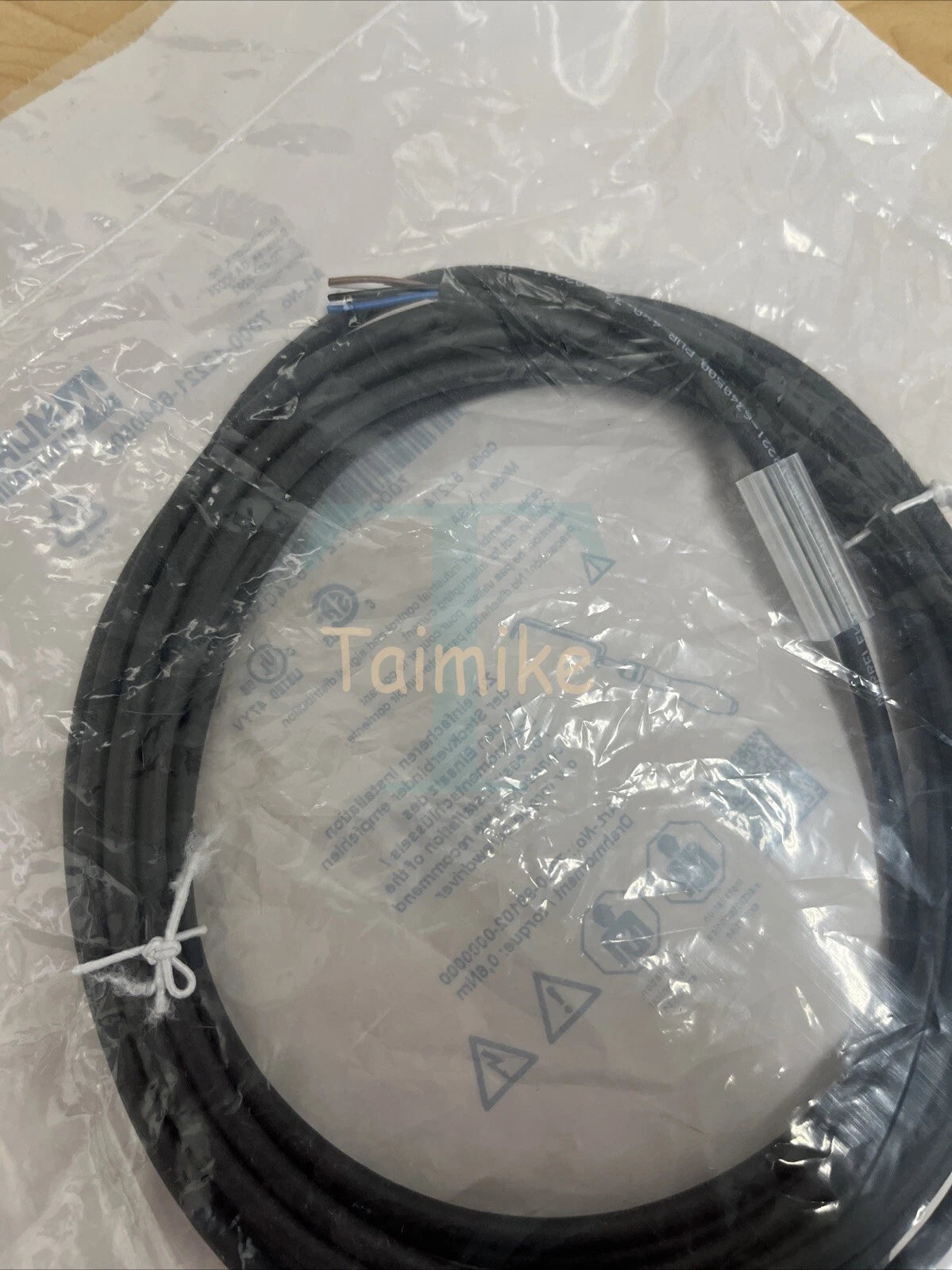 ! Murr Elektronik 7000-12221-6340500 M12 Female Straight w/ Cable Leads