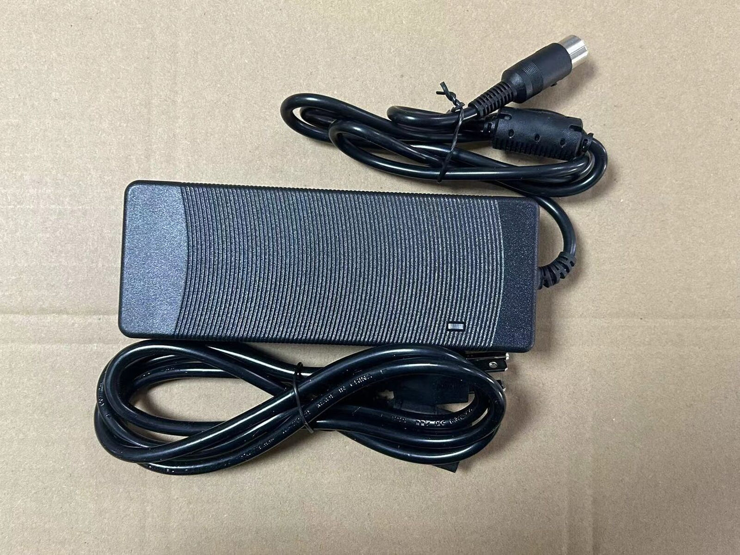 Leica TL5000 Ergo, Leica TL3000 Ergo transmitted light base power adapter