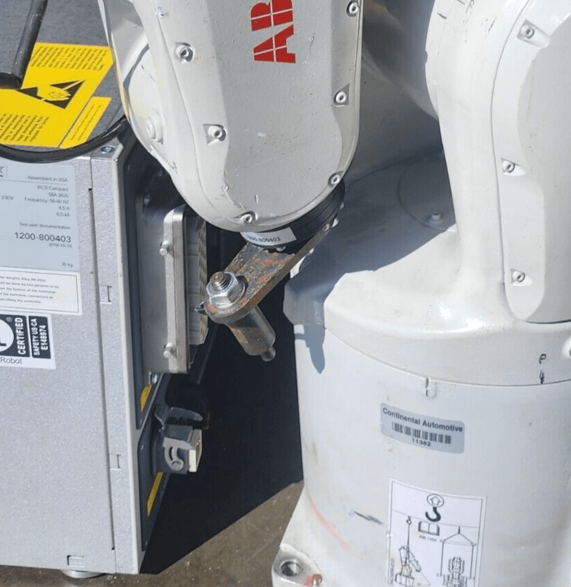used ABB IRB 1200-5/0.9 Robot W/IRC5 Compact Controller (2018 Model Year) - ABB
