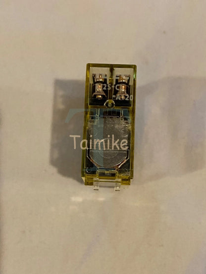 10PCS/BOX IDEC RJ2S-CL-A120 / RJ2SCLA120 Old Stock