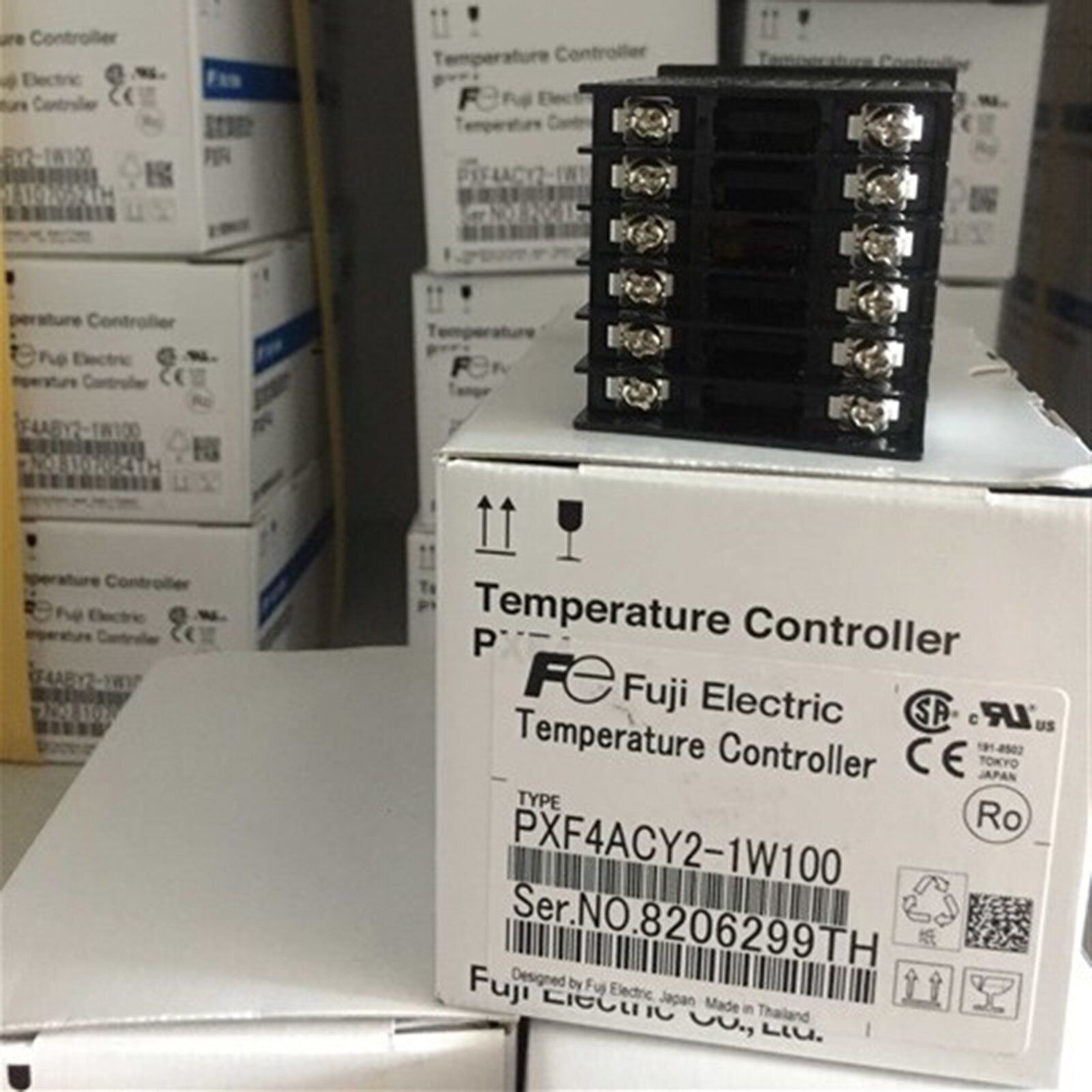 new 1PC Fuji PXF4ACY2-1W100 Electric Temperature Controller - FUJI