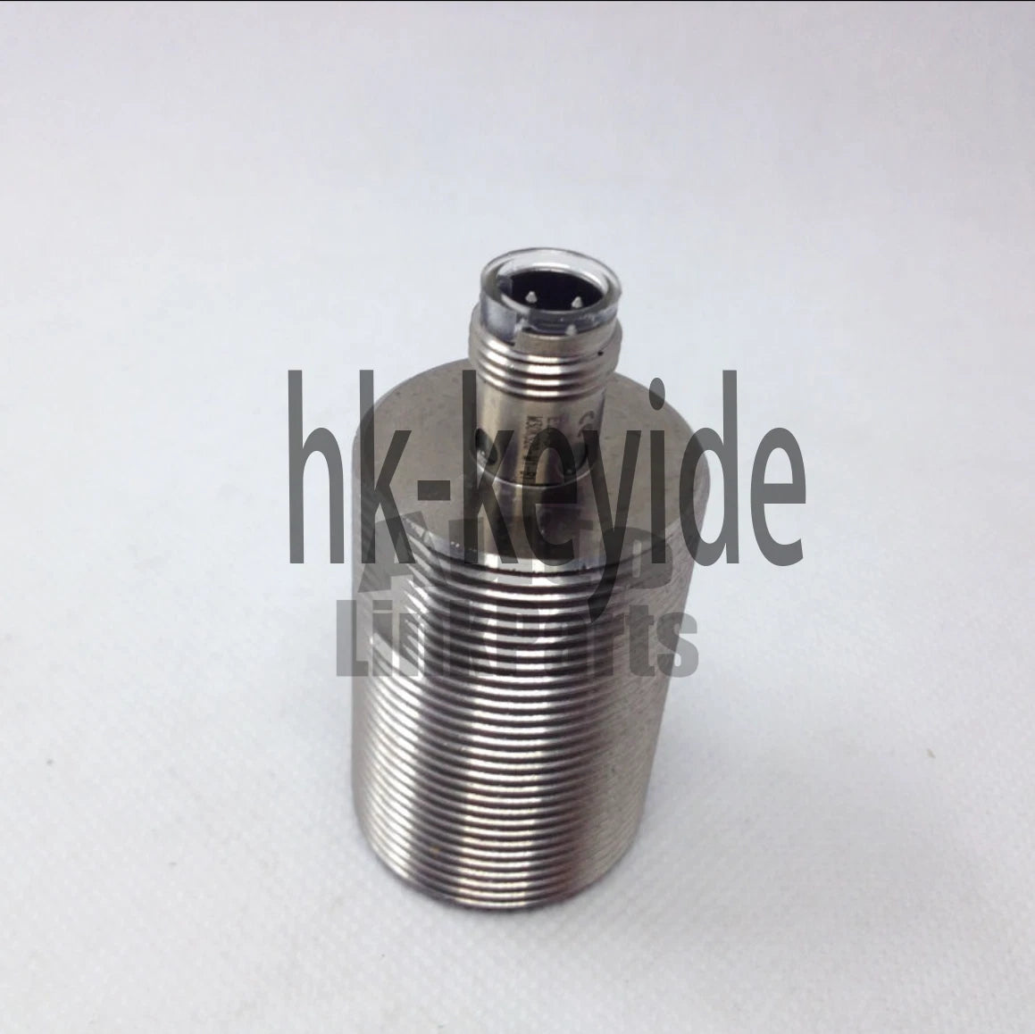 1PCS OMRON E2A-M30KS15-M1-B2 Proximity switch