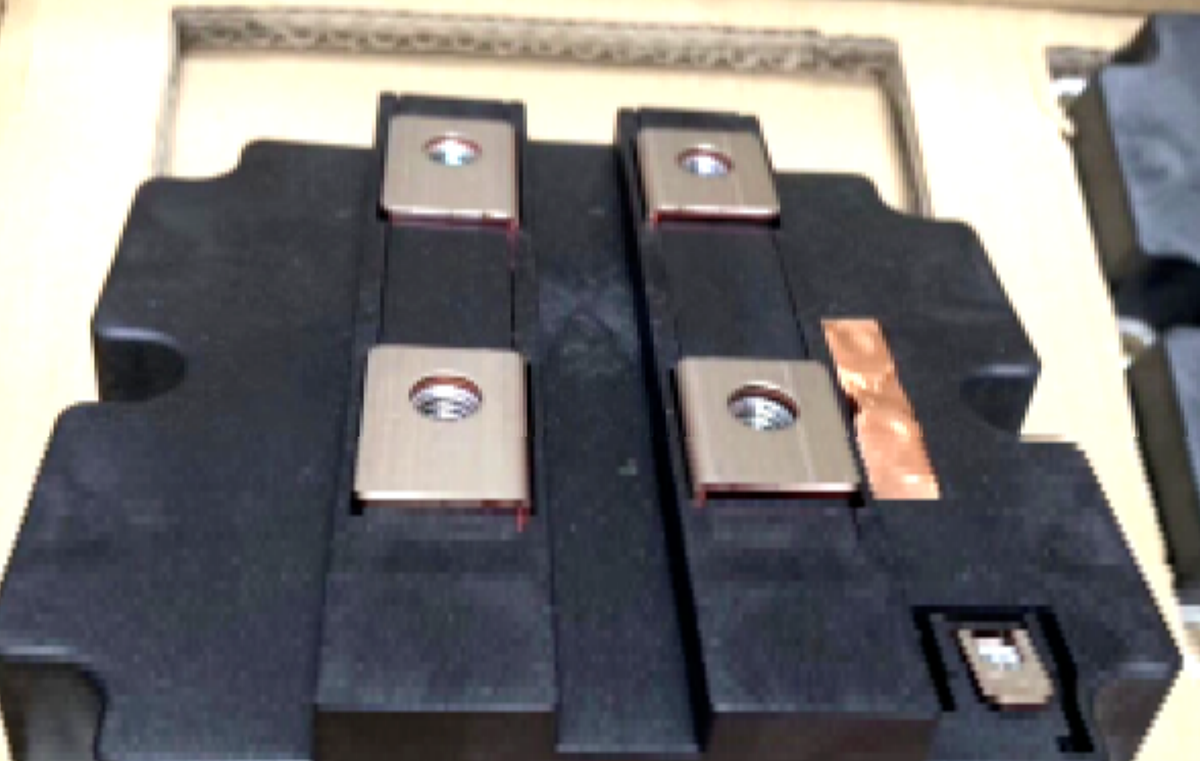 new INFINEON FZ1200R17KE3 Power Supply Module - INFINEON