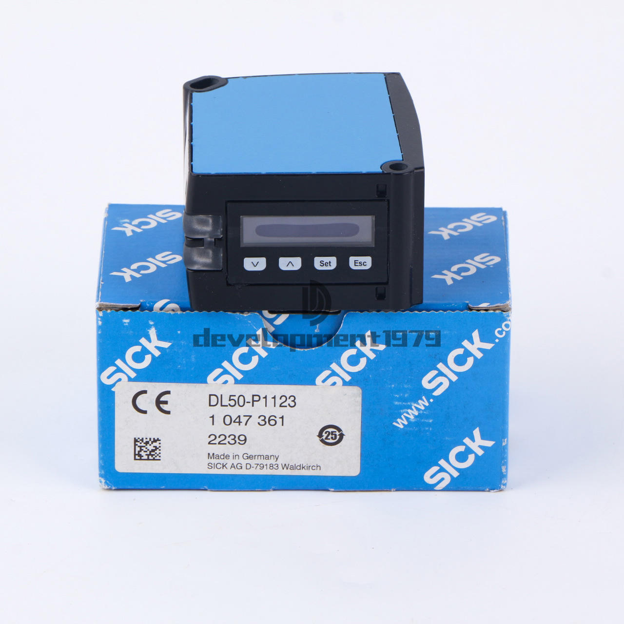 new ONE SICK distance sensor DL50-P1123