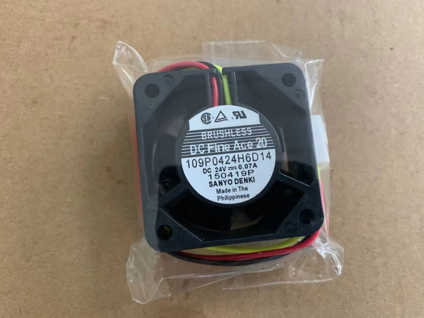 new Sanyo A90L-0001-0385#A 109P0424H6D14 24V 0.07A 3-pin dual ball server system fan