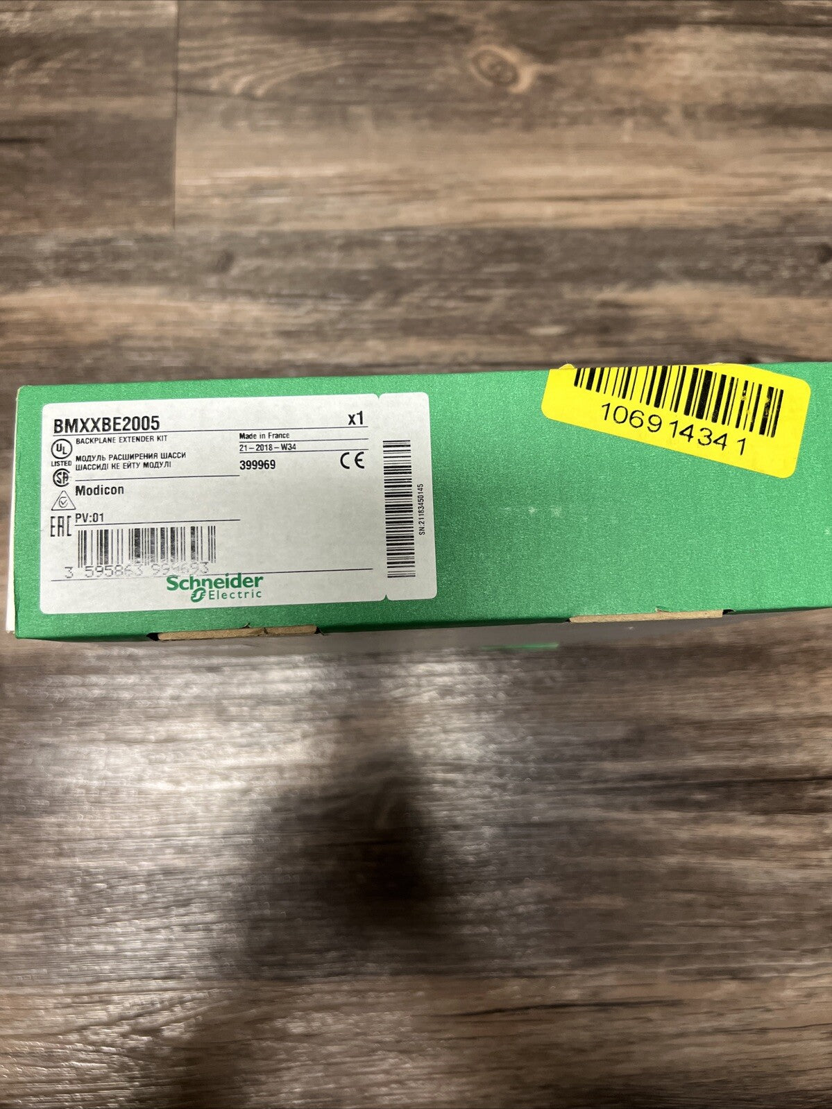 new Schneider BMXXBE2005 Backplane Extender Kit for X80