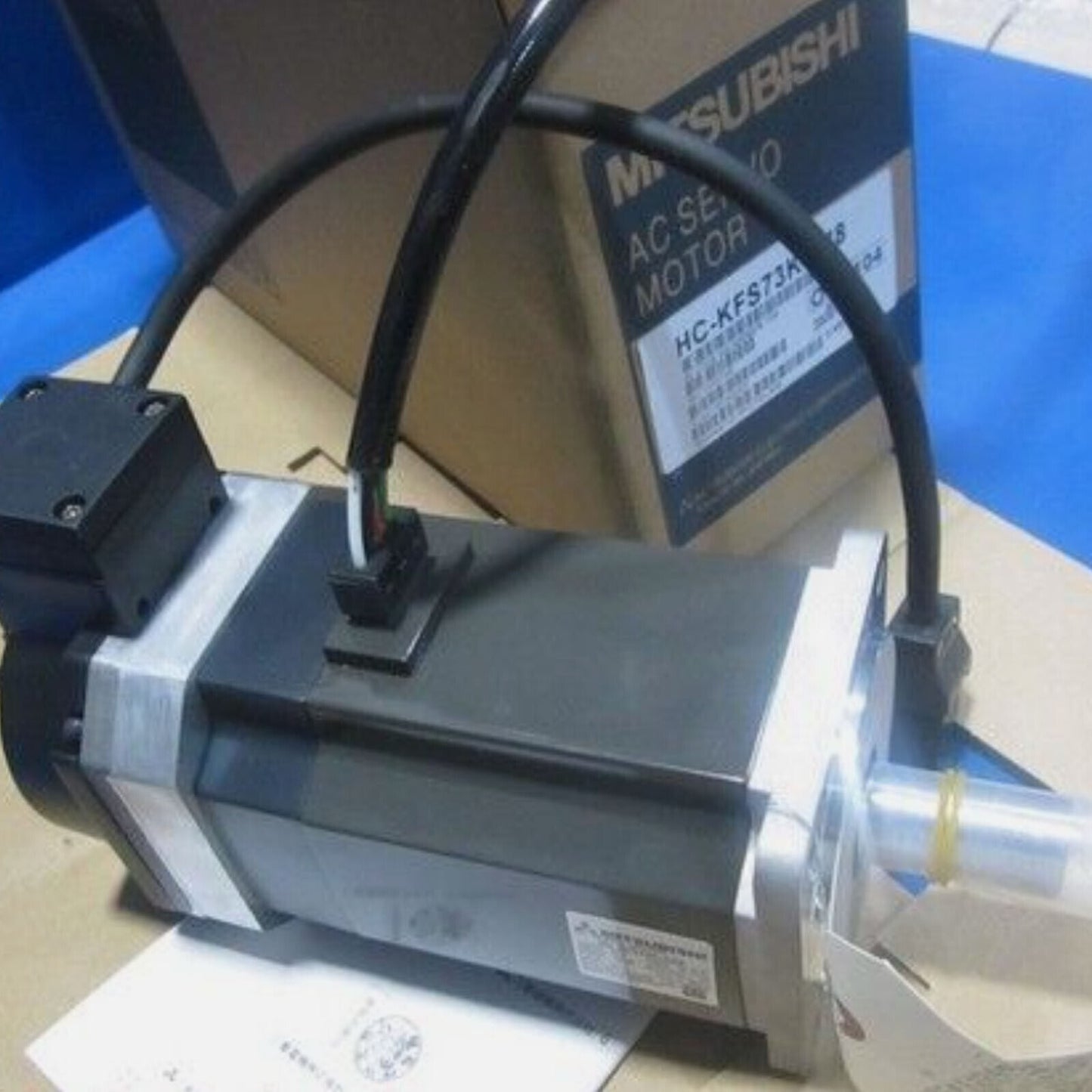 New MITSUBISHI AC SERVO MOTOR HC-KFS73K-S48 - MITSUBISHI