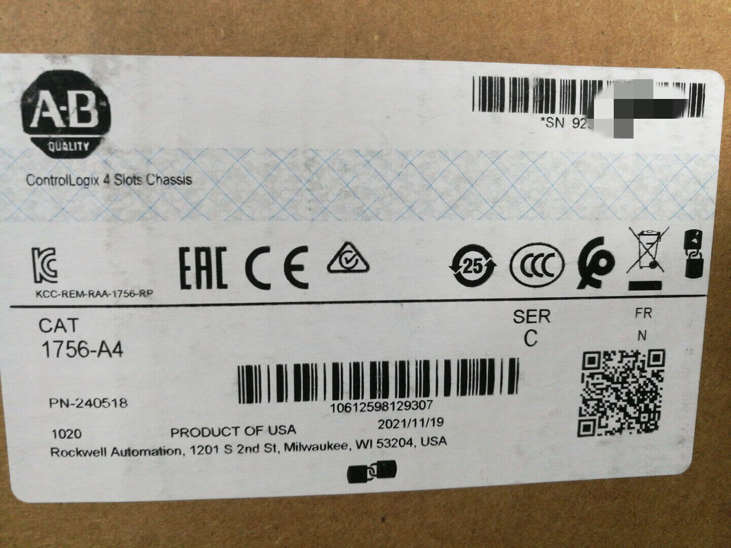 AB 1756-A4 4 Slots Chassis New Factory Sealed - AB COMPONENTS