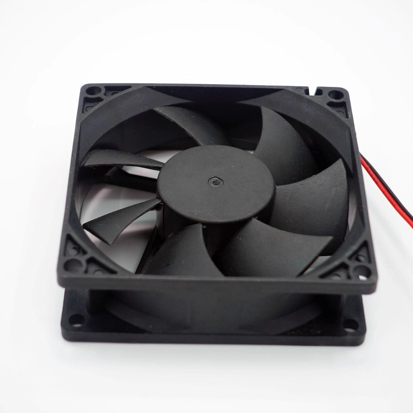 SNOWFAN YY8025H12B 8025 DC12V 0.23A 8CM 2-wire silent cooling fan - SNOWFAN