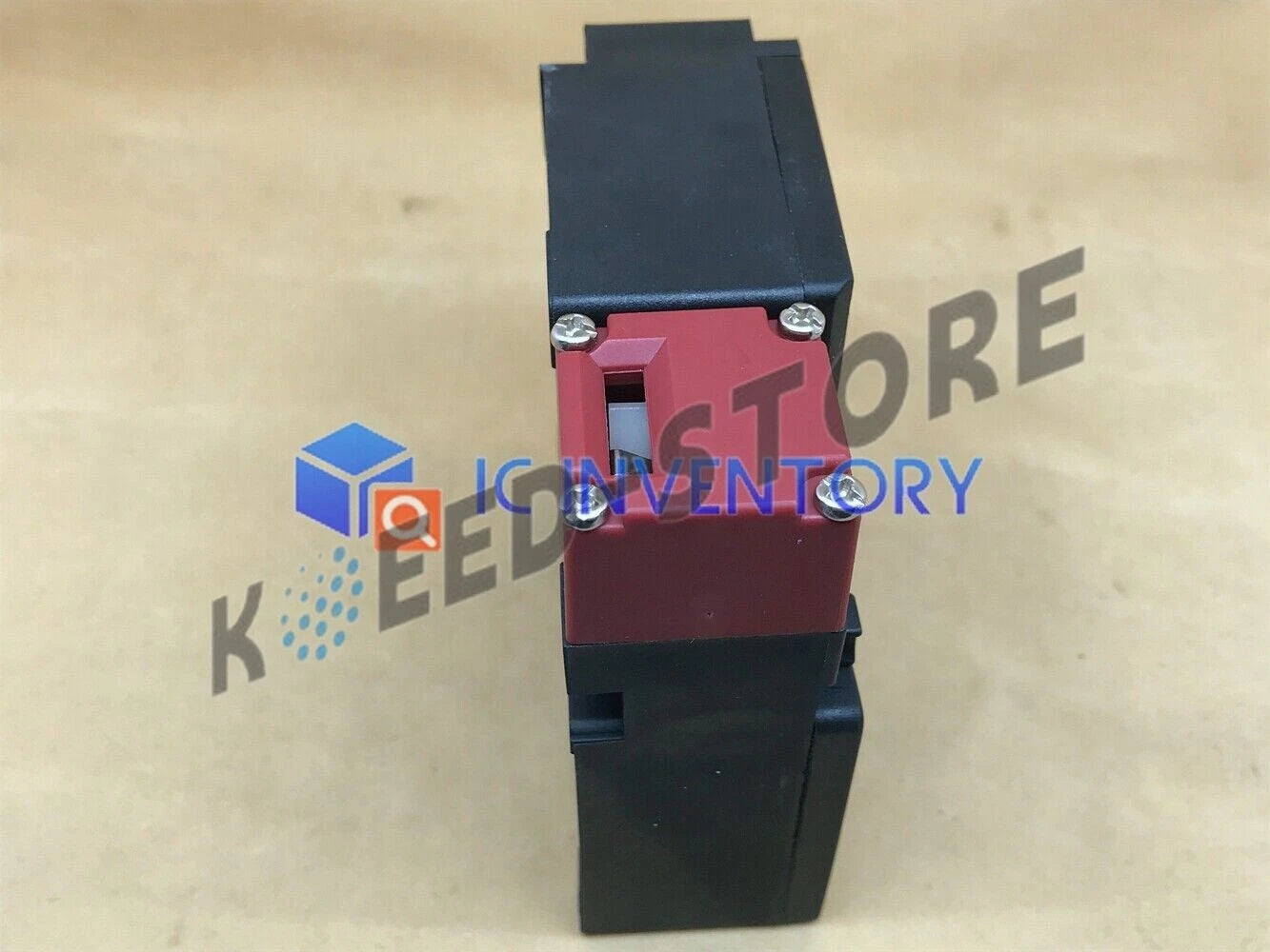 1PCS Omron Safety Gate Switch D4NL-2ADA-B D4NL2ADAB