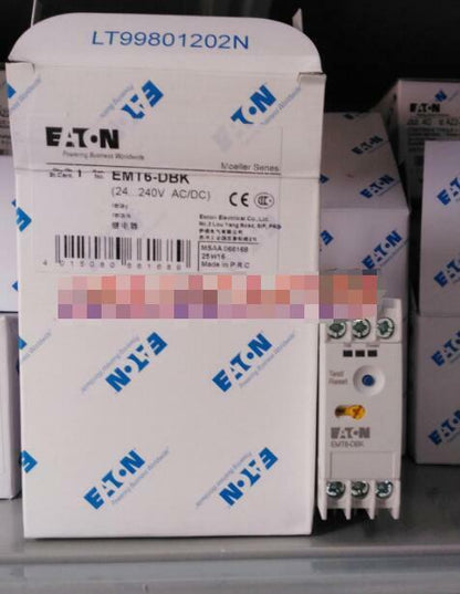 1PCS  Eaton Moeller EMT6-DBK EMT6DBK Relay 24-240VAC/DC In Box