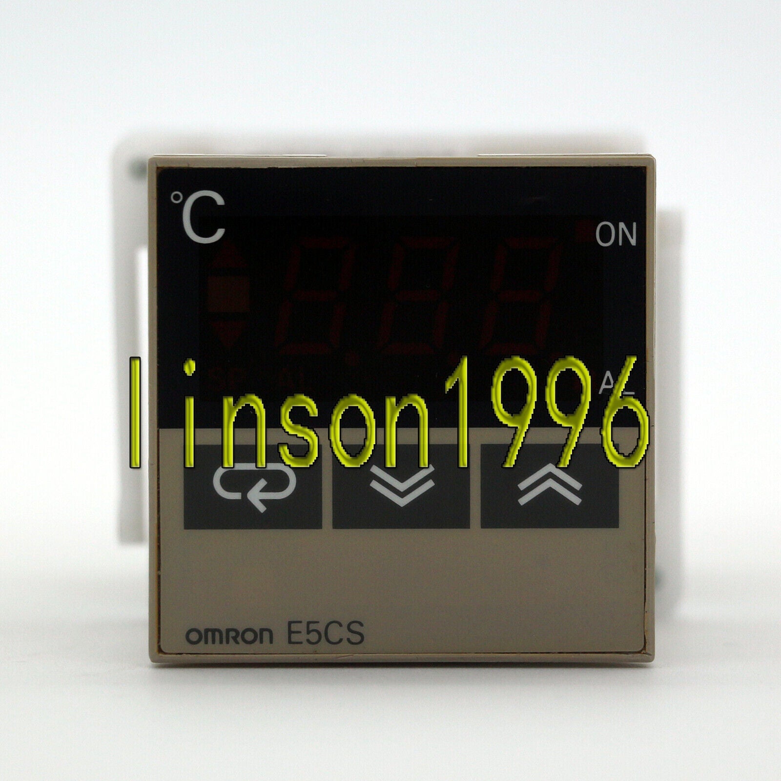 OMRON E5CS-R1KJX-F Temperature Controller - OMRON