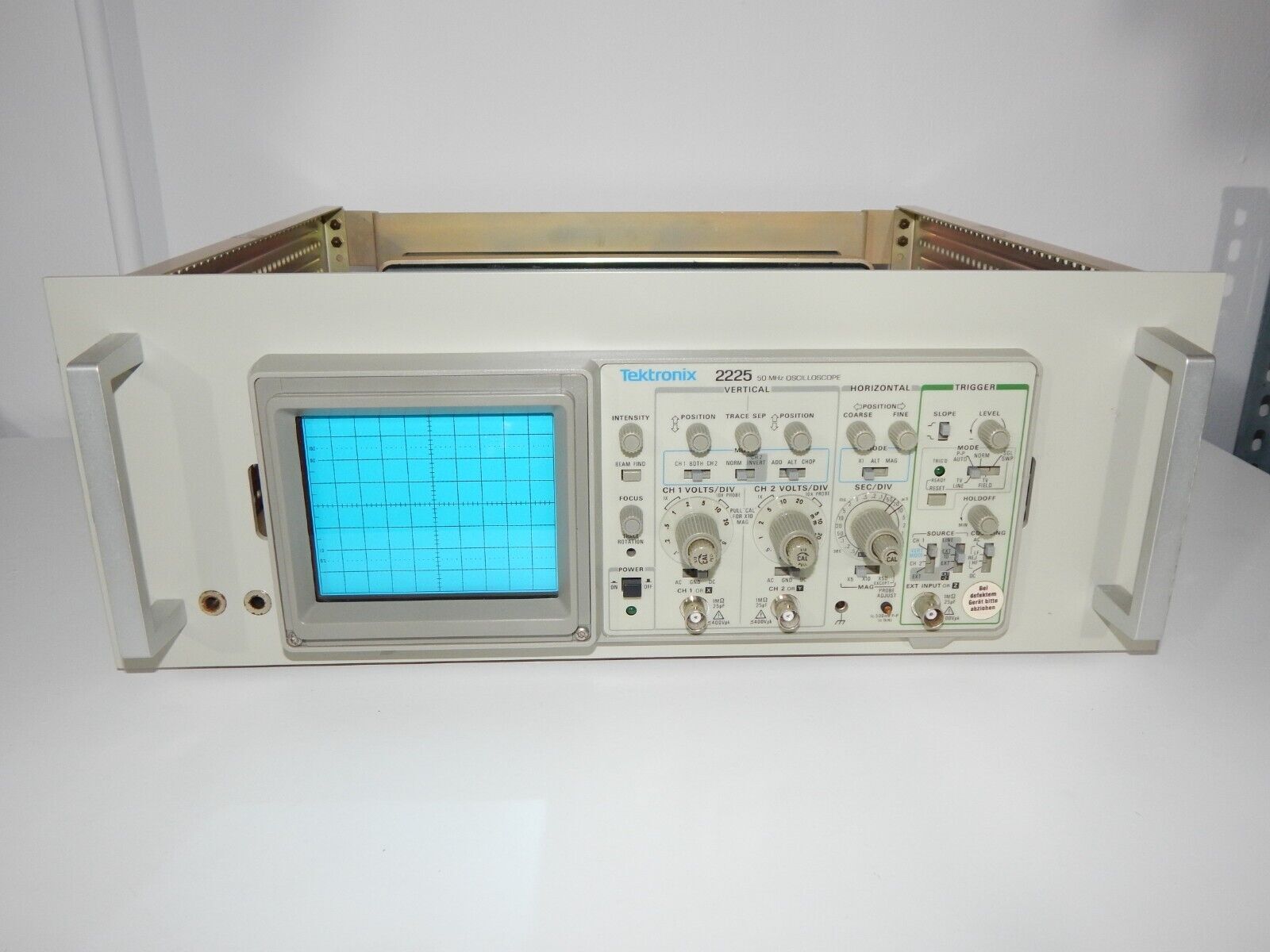 TEKTRONIX 2225 Oscilloscope 50MHz Rackmount Probe - TEKTRONIX