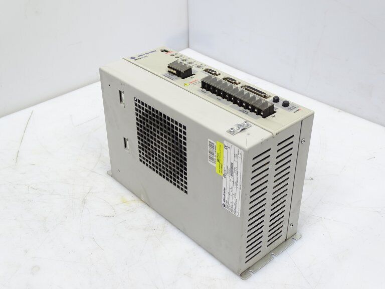 Allen Bradley 2098-DSD-HV030-SE Servo Drive - High Performance Motor with Encoder - ALLEN BRADLEY