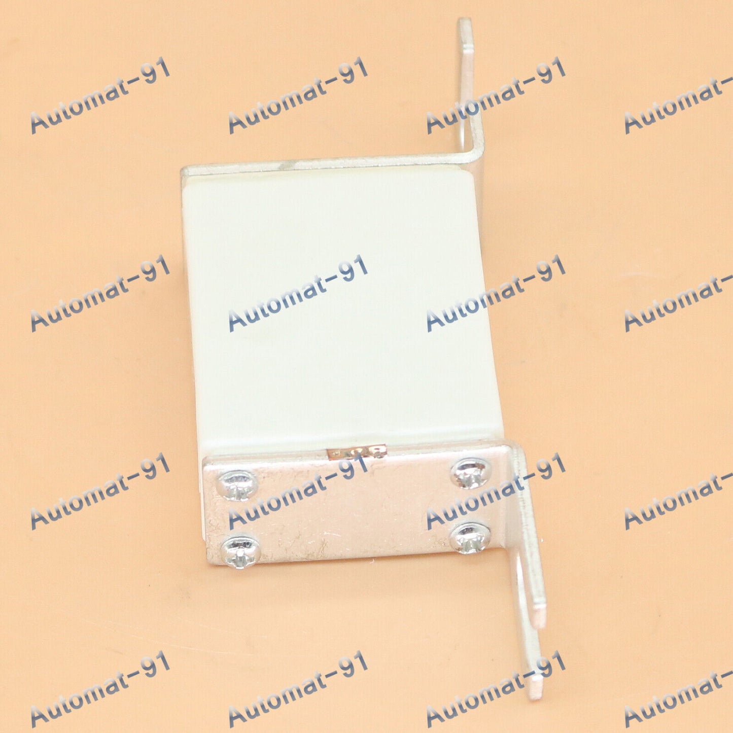 new 1PCS EATON Bussmann Fuse 170M1370 200A 690V - EATON