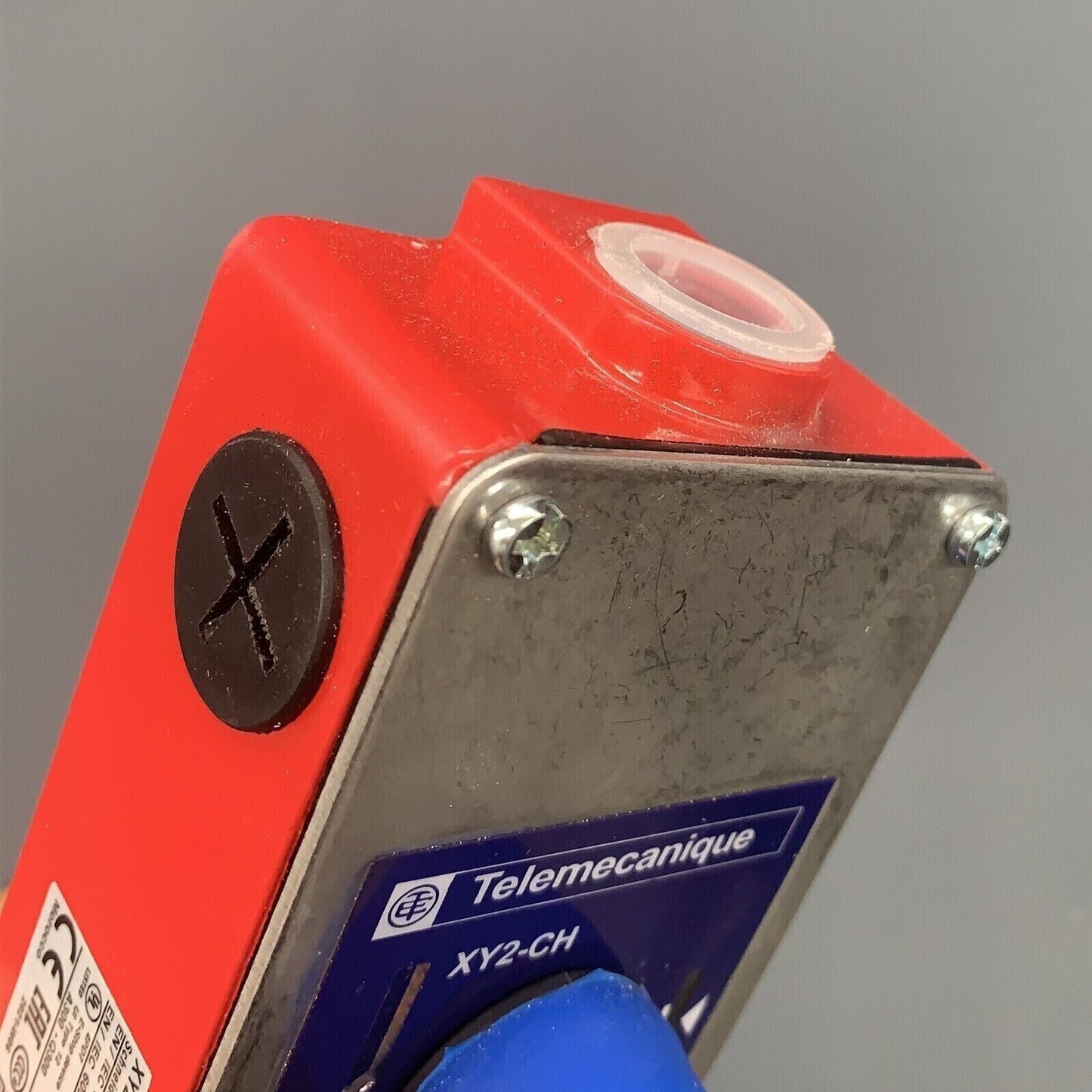 Schneider XY2CH13290 Emergency Stop Rope Pull Safety Limit Switch