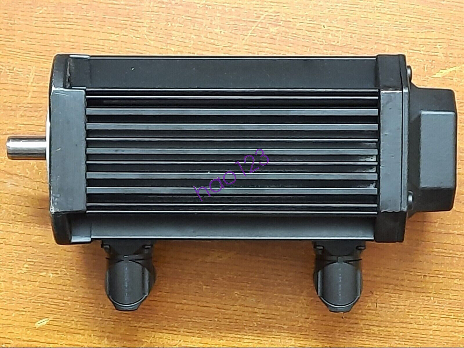 1 PCS MDSKSRS056-23 LENZE Servo Motor In Box - LENZE