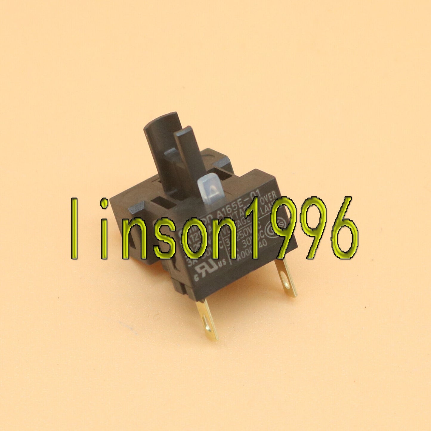 New ONE Omron A165E-01 Pushbutton Switch Red – - OMRON