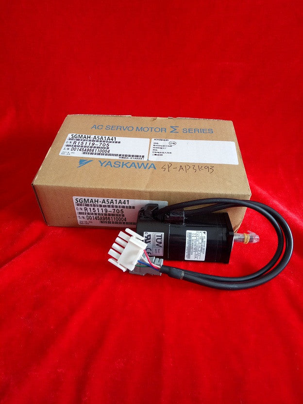 1PC YASKAWA AC SERVO MOTOR SGMAH-A5A1A41 SGMAHA5A1A41