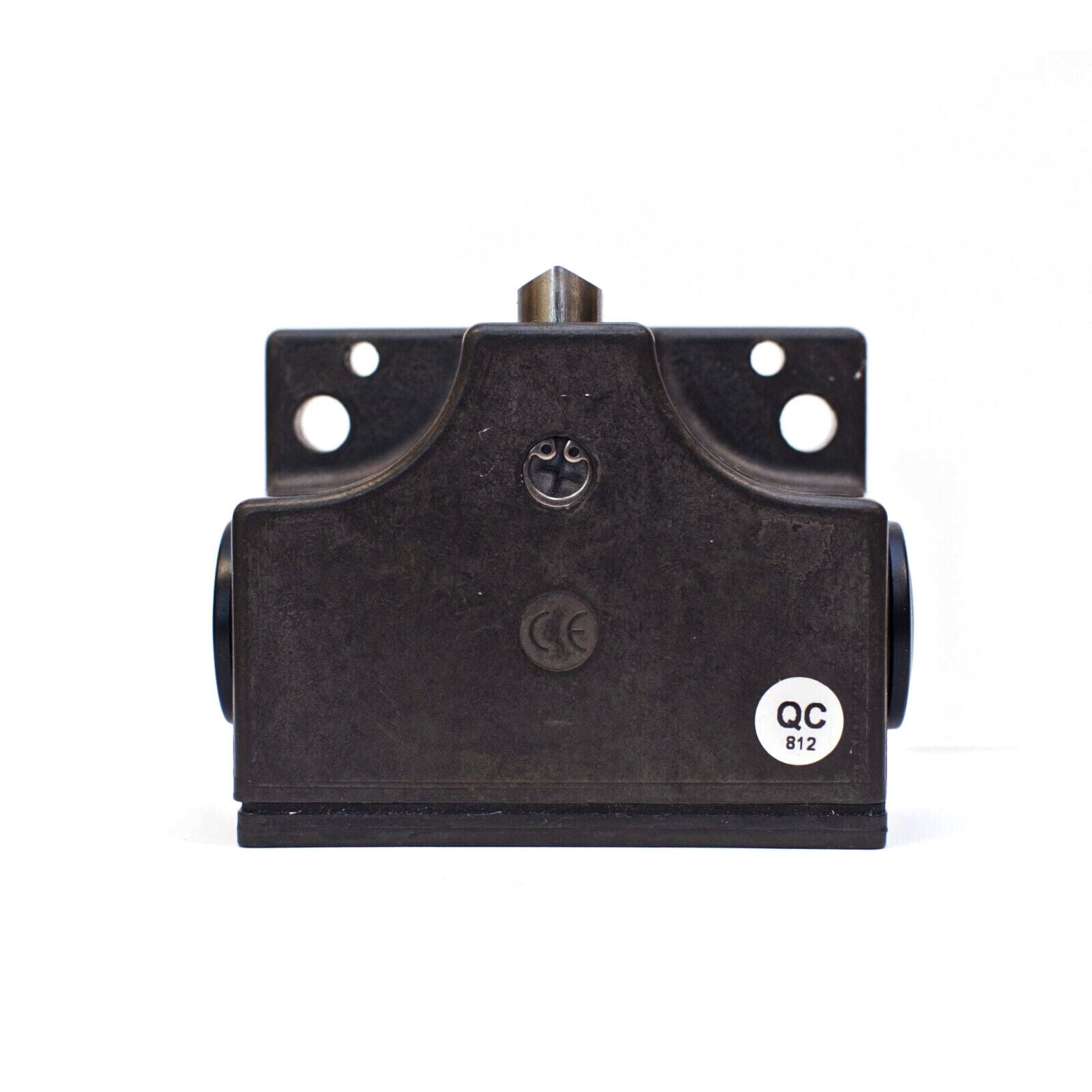 EUCHNER SN02D12-502-MC1688 Limit Switch: Safety Switch - EUCHNER