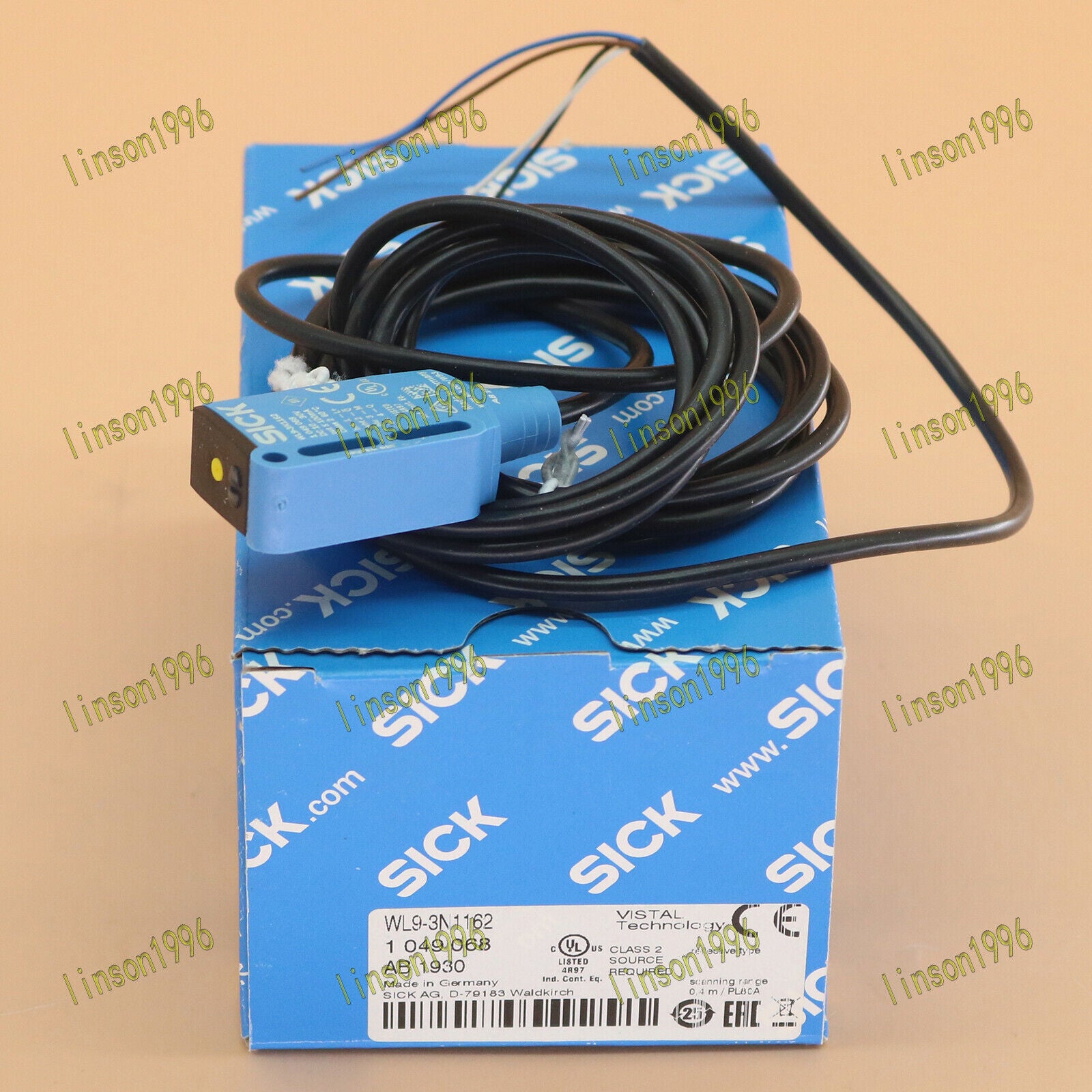 ONE Photoelectric Sensor WL9-3N1162 - ONE