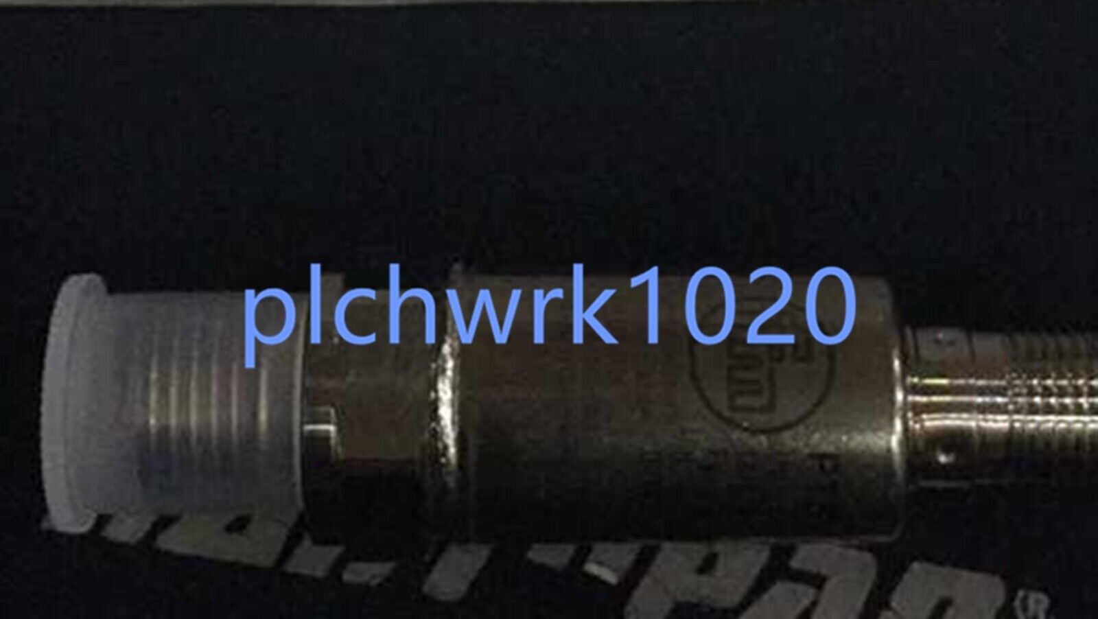new 1 PCS IFM pressure sensor PT5504 - IFM