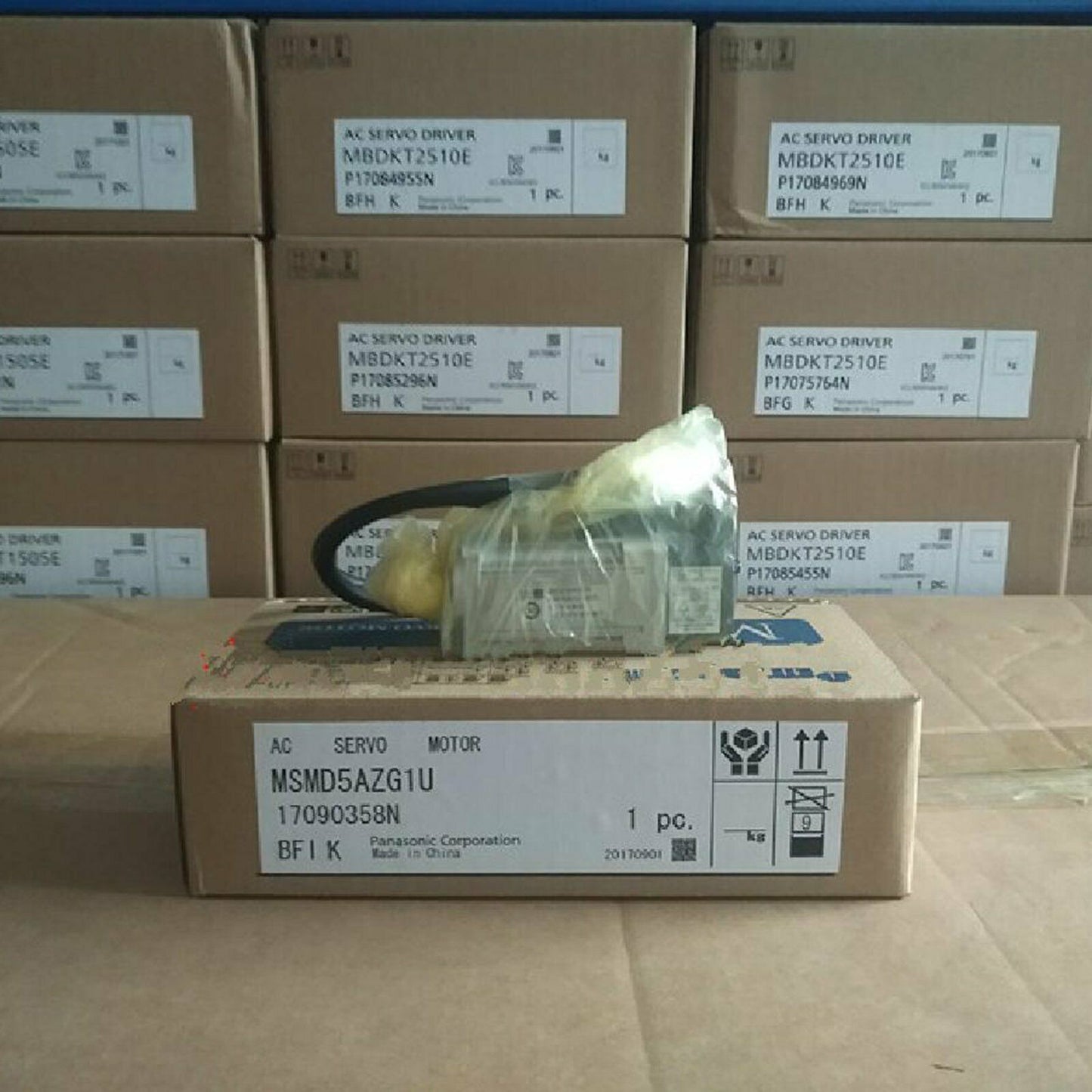 1PC Panasonic AC Servo Motor MSMD5AZG1U In-Box - PANASONIC