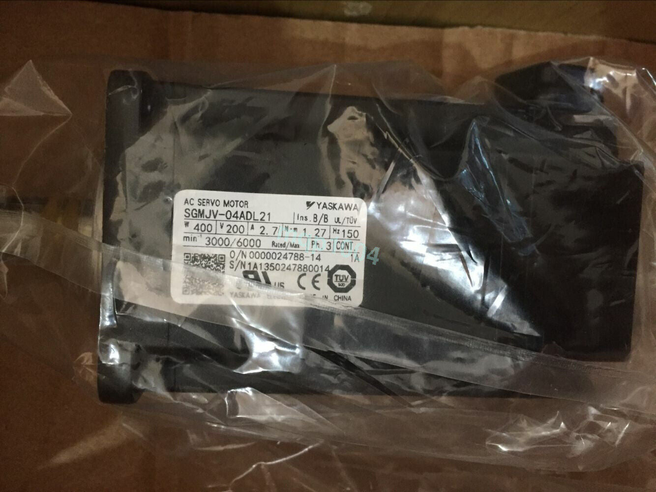 new 1PC YASKAWA SGMJV-04ADL21 SERVO MOTOR SGMJV04ADL21 In Box ping - YASKAWA