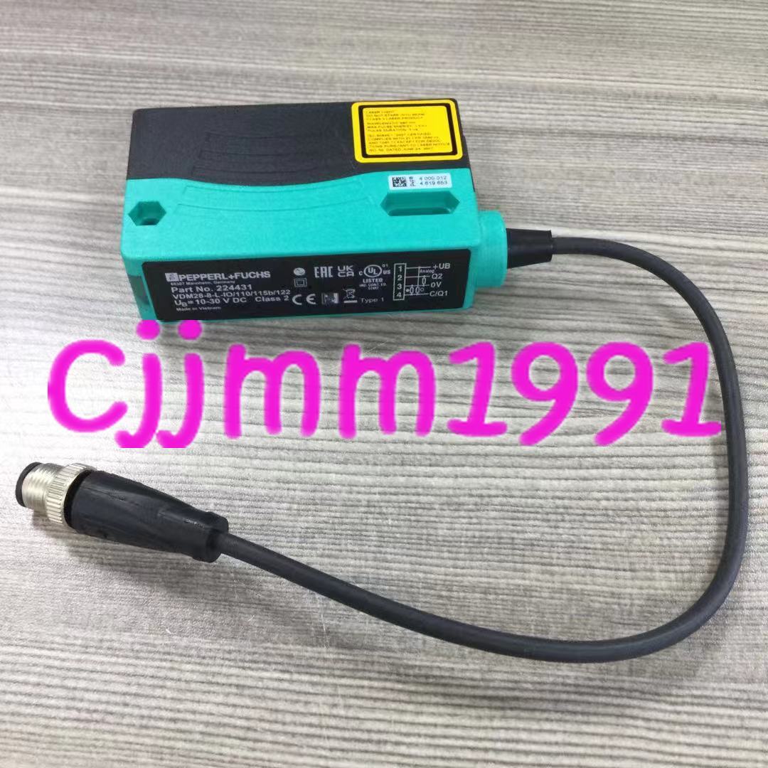 new 1PC P+F sensor VDM28-8-L-IO/110/115b/122