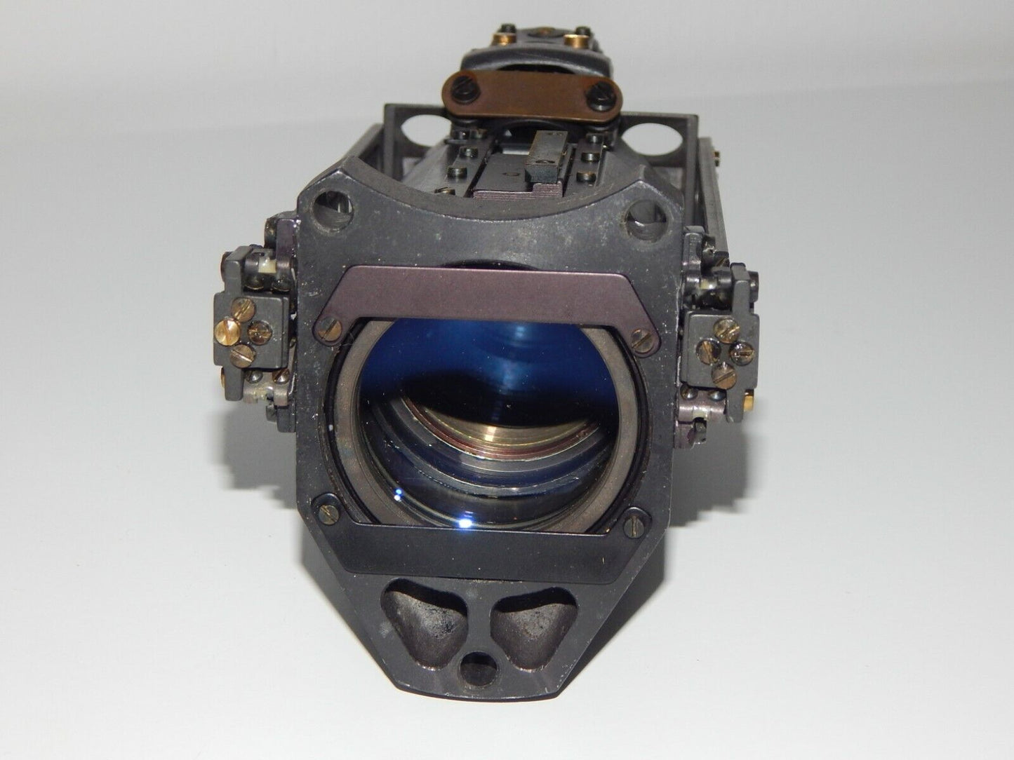 Used Optical Device Stabilizer: Stabilized Optical Device - TECHGUARD SOLUTIONS