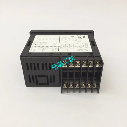 1pcs Fuji thermostat PXR4TCY1-8W000-C