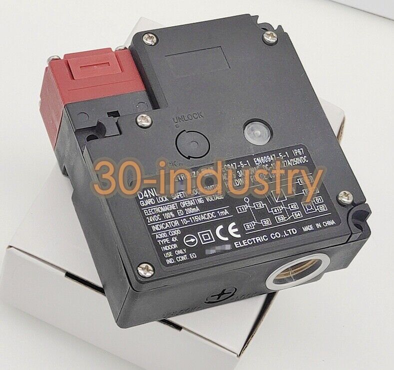1PCS New D4NL-4AFB-B4 Safety Door Switch for Enhanced Safety - OMRON