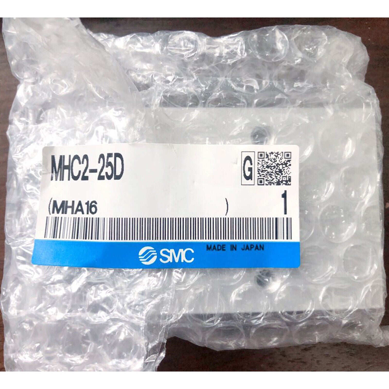 New MHC2-25D Pneumatic Gripper Cylinder - SMC