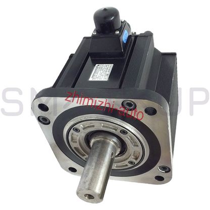 new  In Box YASKAWA SGMGH-30DCA6F-OY Servo Motor