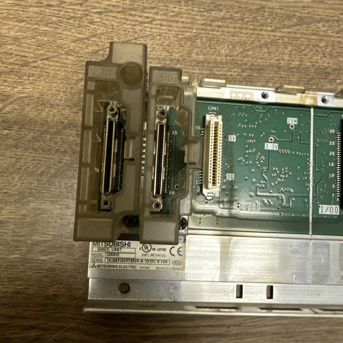 New MITSUBISHI Q68B Extension base unit Power 100% authentic - MITSUBISHI