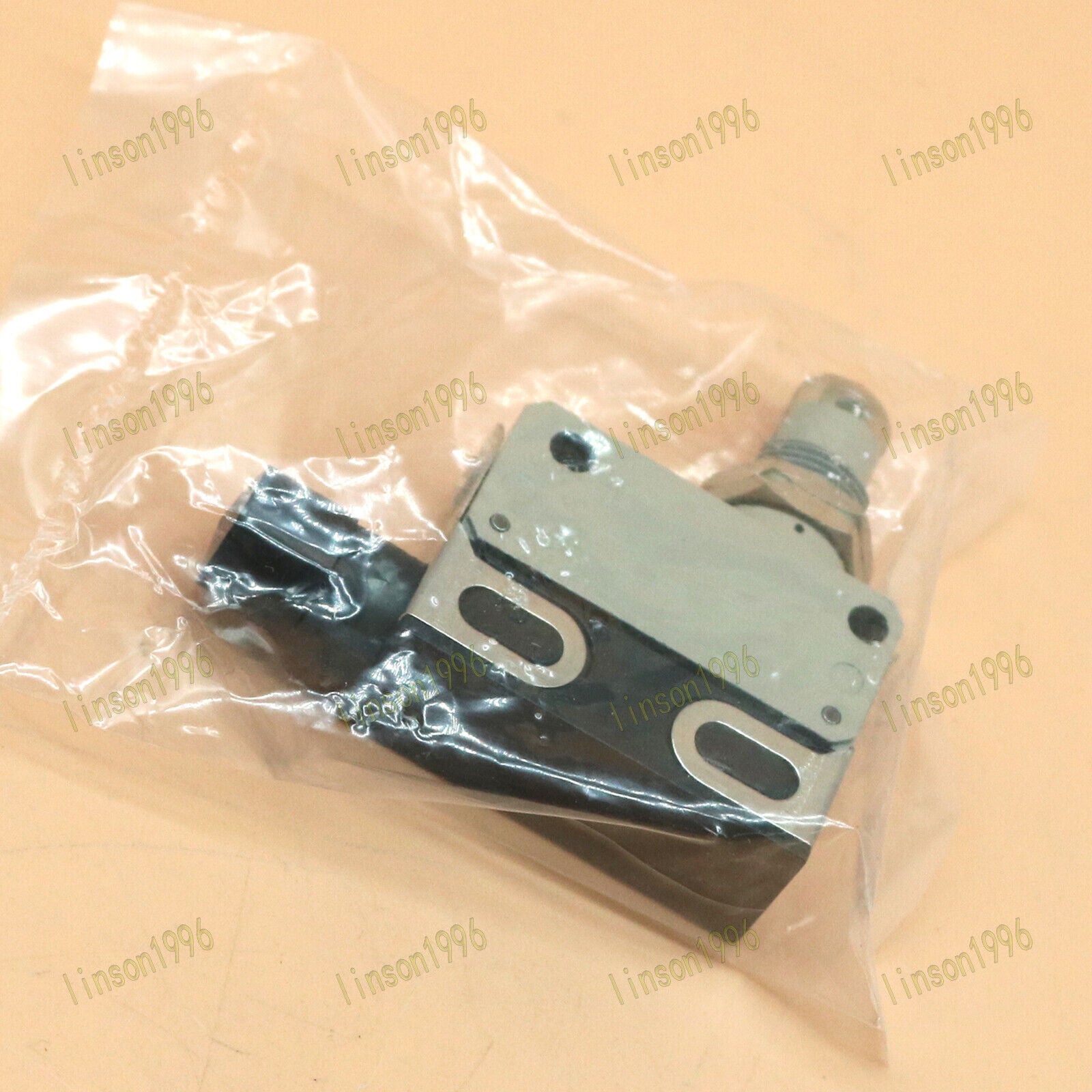 Omron Limit Switch D4E-1A10N - OMRON