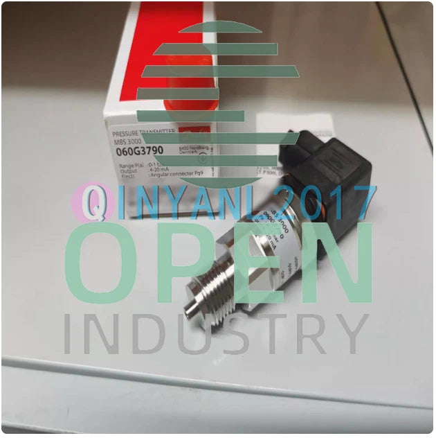 1PCS Danfoss pressure sensor 060G3790 0-1BAR 4-20mA