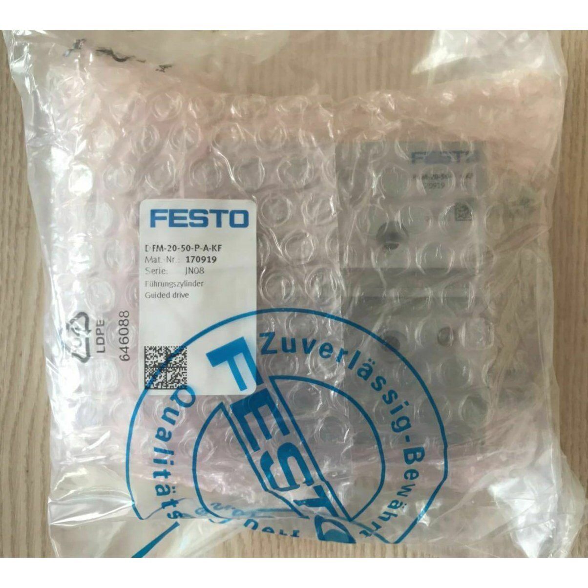 FESTO DFM-20-50 Cylinder - FESTO
