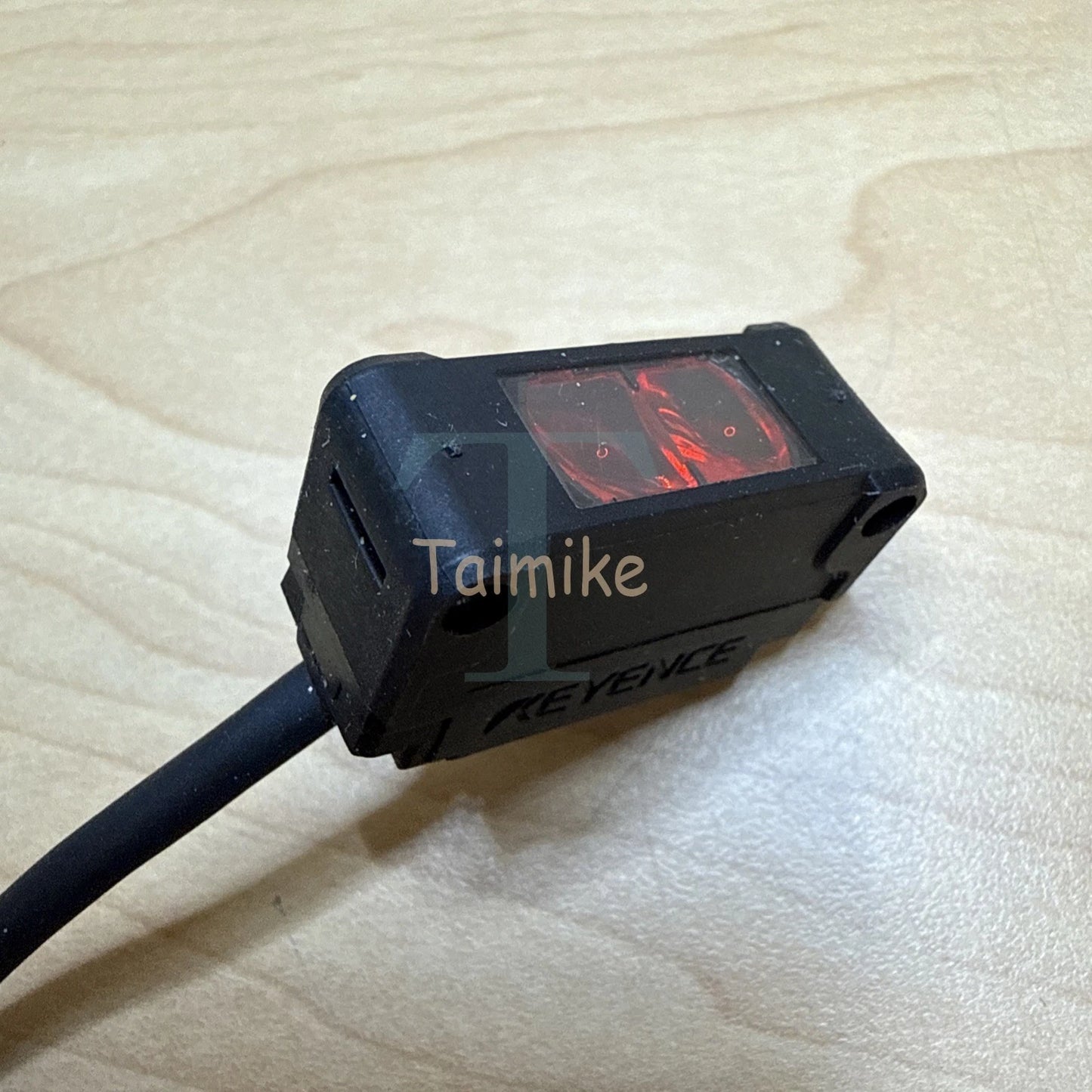 ! Keyence PZ-G41N Photoelectric Sensor