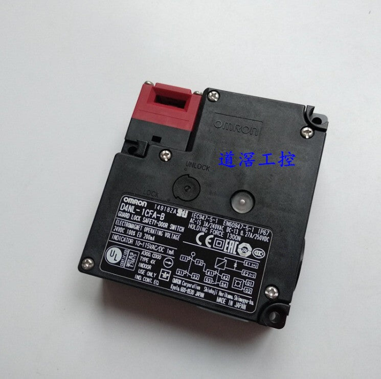 1PCS  Omron D4NL-1CFA-B D4NL1CFAB Safety Door Switch In Box