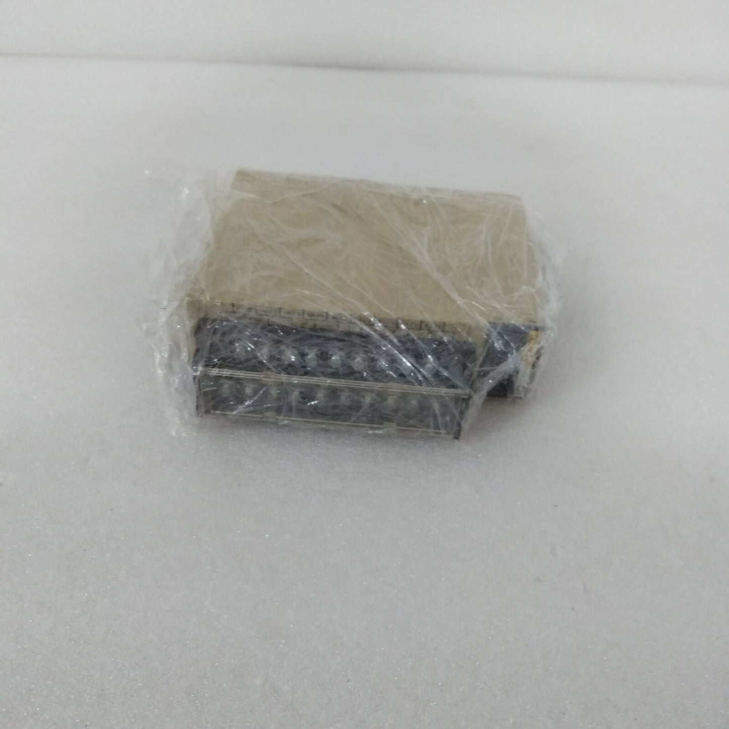 OMRON PLC C200H-OC224 Refurbished used within 24 hours - OMRON