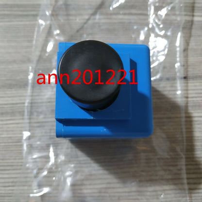 new 1PC 02-101728 VICKERS Coil - VICKERS