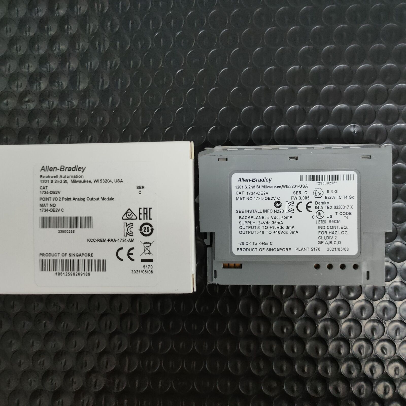 Allen-Bradley 1734-OE2V Factory Sealed Module - ALLEN-BRADLEY