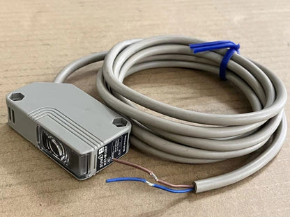 new For SUNX NX5-M10RBD photoelectric switch sensor