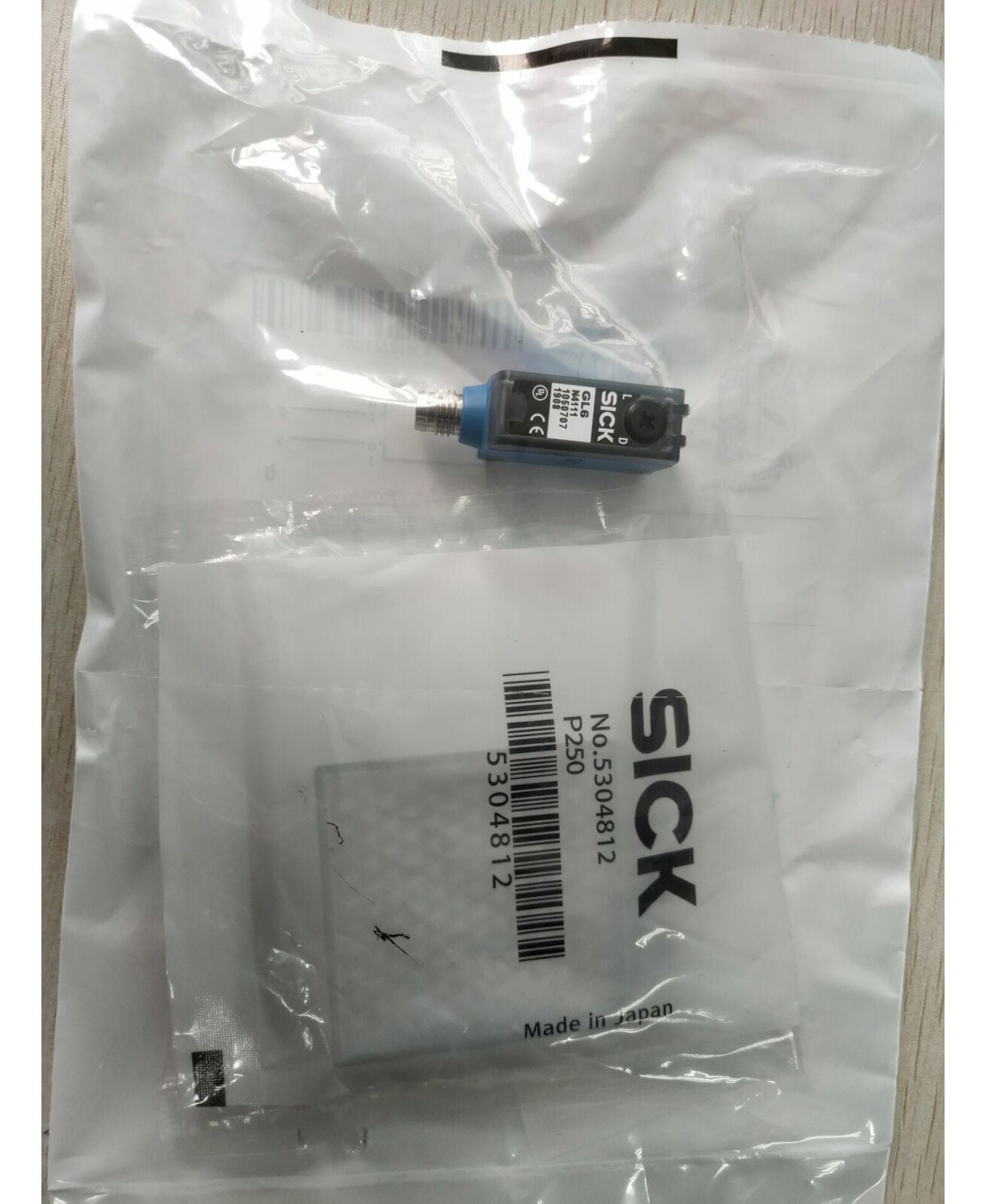 new 1PC  SICK GL6-N4112 1051778 Photoelectric switch sensor