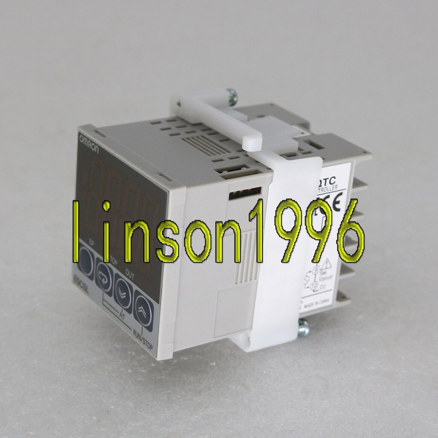 OMRON Temperature Controller E5CSL-QTC 100-240VAC - OMRON